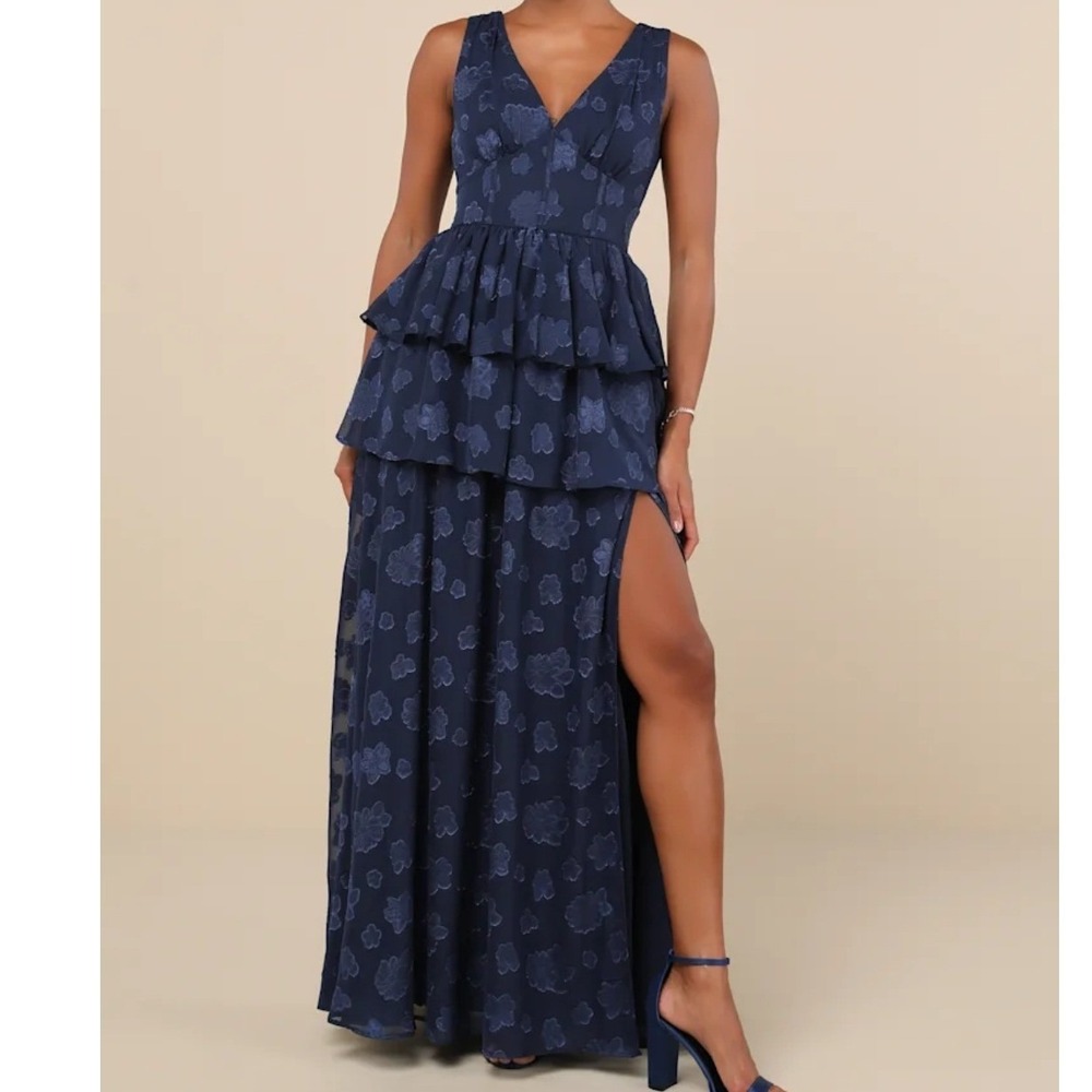 NWT Lulus Cherished Elegance Navy Blue‎ Burnout Jacquard Tiered Maxi Dress Small